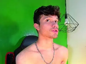 Cam4 Free Porn Cam of alexgod_