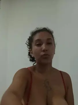 Cam4 Private Sex Chat of Scarlatta_hot