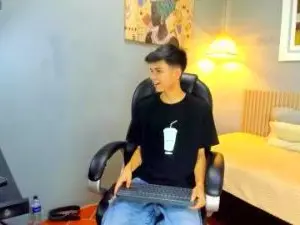 Cam4 Free Live Porn of maxim_rod