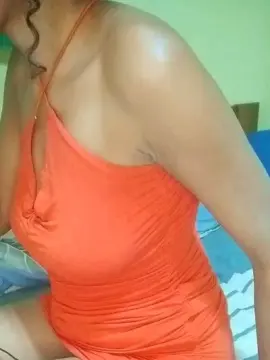 Cam4 Free Live Porn of Loana007