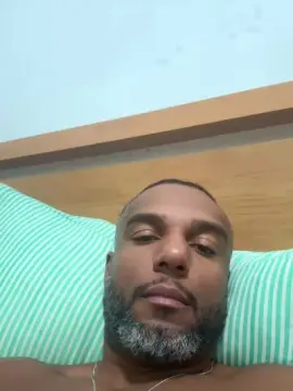 Cam4 Free Porn Cam of Pretocariocahot