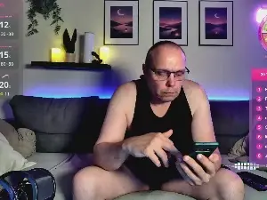 Cam4 Private Sex Chat of djShyVibes