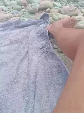 Cam4 Watch Live Sex Cams of apem22