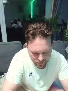 Cam4 Live Porn of tomsauwer