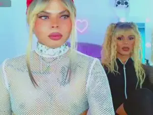 Cam4 Live Sex of leslychaneldoll