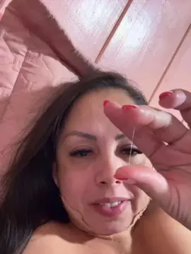 Cam4 Live Sex of Renatinhaaaa