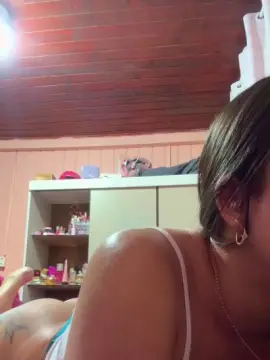 Cam4 Live Sex Cam of Renatinhaaaa