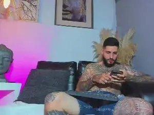 Cam4 Live Sex of VincentSartori