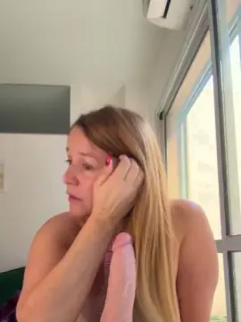 Cam4 Adult Video Chat of mieldulcexx