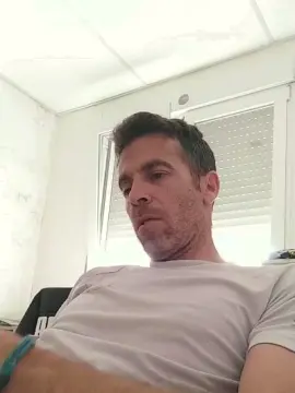 Cam4 Free Live Porn of bandy83