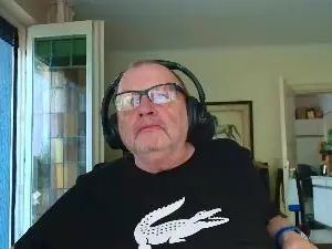 Cam4 Free Live Porn of chubbie2205