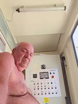 Cam4 Live Sex of minuzzo61