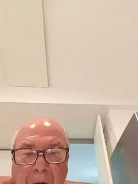 Cam4 Live Porn of minuzzo61