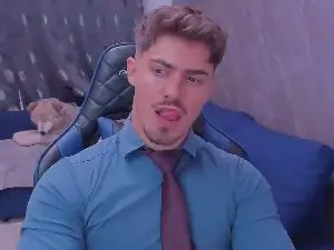 Cam4 Sex Cam of greekgod19