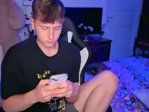 Cam4 Private Sex Chat of Friend_Sex_