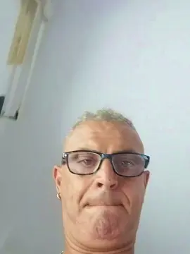 Cam4 Watch Live Sex Cams of franco__747
