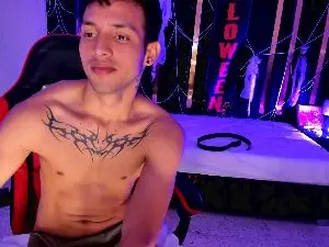 Cam4 Nude Webcam of JaredTorres