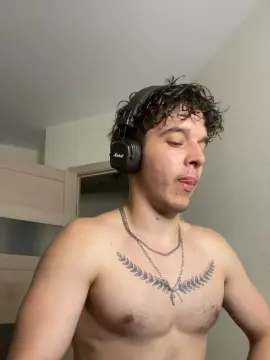 Cam4 Adult Webcams of bravo_maestro