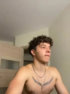 Cam4 Live Porn of bravo_maestro