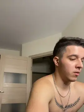 Cam4 Live Sex of bravo_maestro