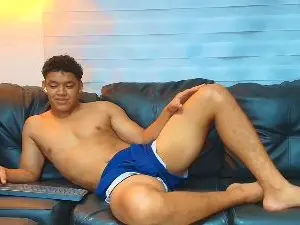 Cam4 Free Live Porn of oliver_evans_