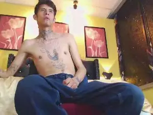 Cam4 Private Sex Chat of saintboyskinny
