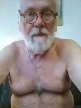 Cam4 Private Sex Chat of oldiefoyoun3
