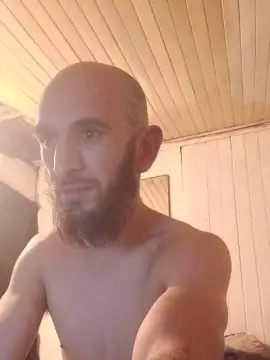 Cam4 Live Sex Cam of Bjamin