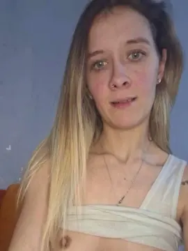 Cam4 Free Live Porn of Flortemptationn