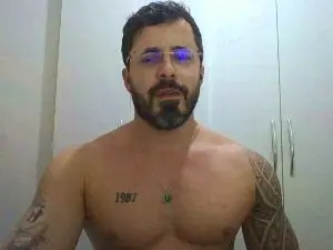 Cam4 Private Sex Chat of Alers87