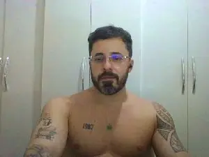 Cam4 Private Sex Chat of Alers87