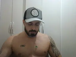 Cam4 Nude Webcam of Alers87