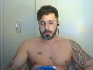 Cam4 Adult Webcam of Alers87