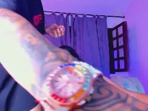 Cam4 Live Sex of nikolsexxx3