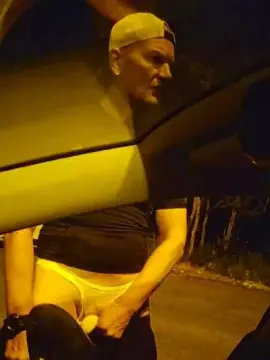 Cam4 Free Live Porn of axelblows