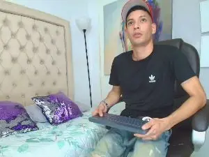 Cam4 Watch Live Sex Cams of Angeel_hot24_