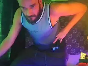 Cam4 Live Porn of GuyST