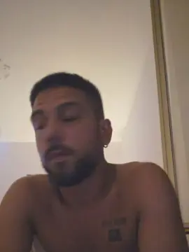 Cam4 Free Porn Cam of Ross96