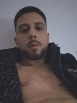 Cam4 Free Live Porn of Ross96