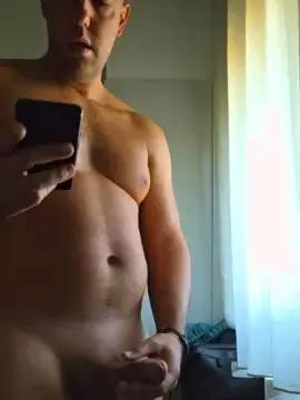 Cam4 Sex Chat of 83moro83