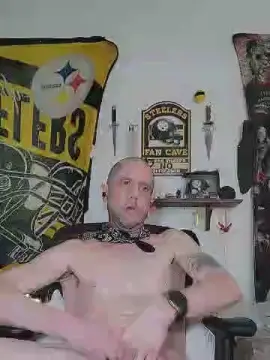 Cam4 Adult Webcam of bigdickbuzzy