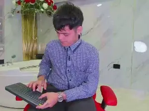 Cam4 Sex Cam of leonel_bigcum