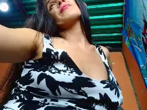 Cam4 Free Live Porn of Anniee_luna20