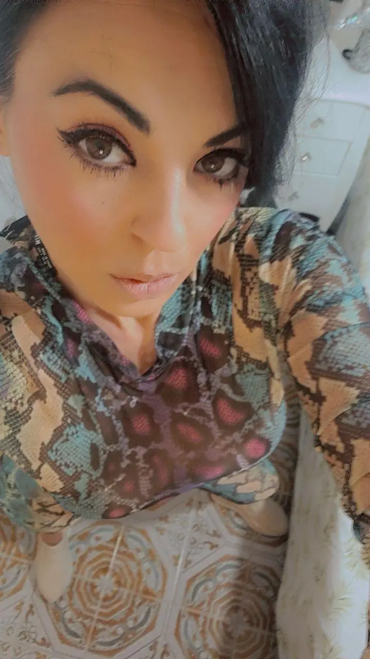 nicol_hot30