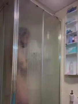 Cam4 Live Porn of Hotvan22