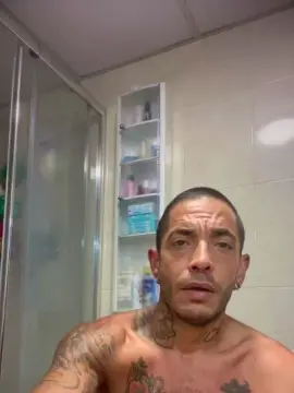 Cam4 Free Live Porn of Hotvan22