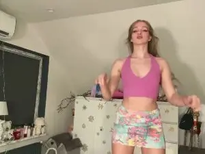 Cam4 Live Sex of AshleaGiardini