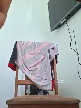 Cam4 Sex Cam of Morenogatorj99