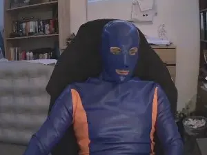 Cam4 Free Live Porn of latex_diver34