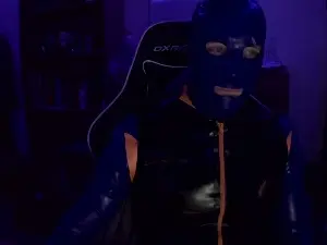Cam4 Private Sex Chat of latex_diver34